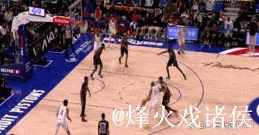 疯狂打铁！加兰底角三分还是不进，上半场三分9中0一个不进